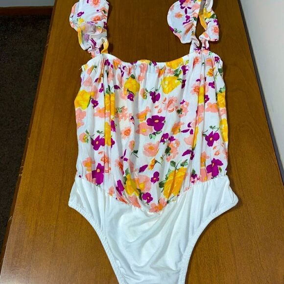 Off the shoulder bodysuit  - Picture 1 of 6